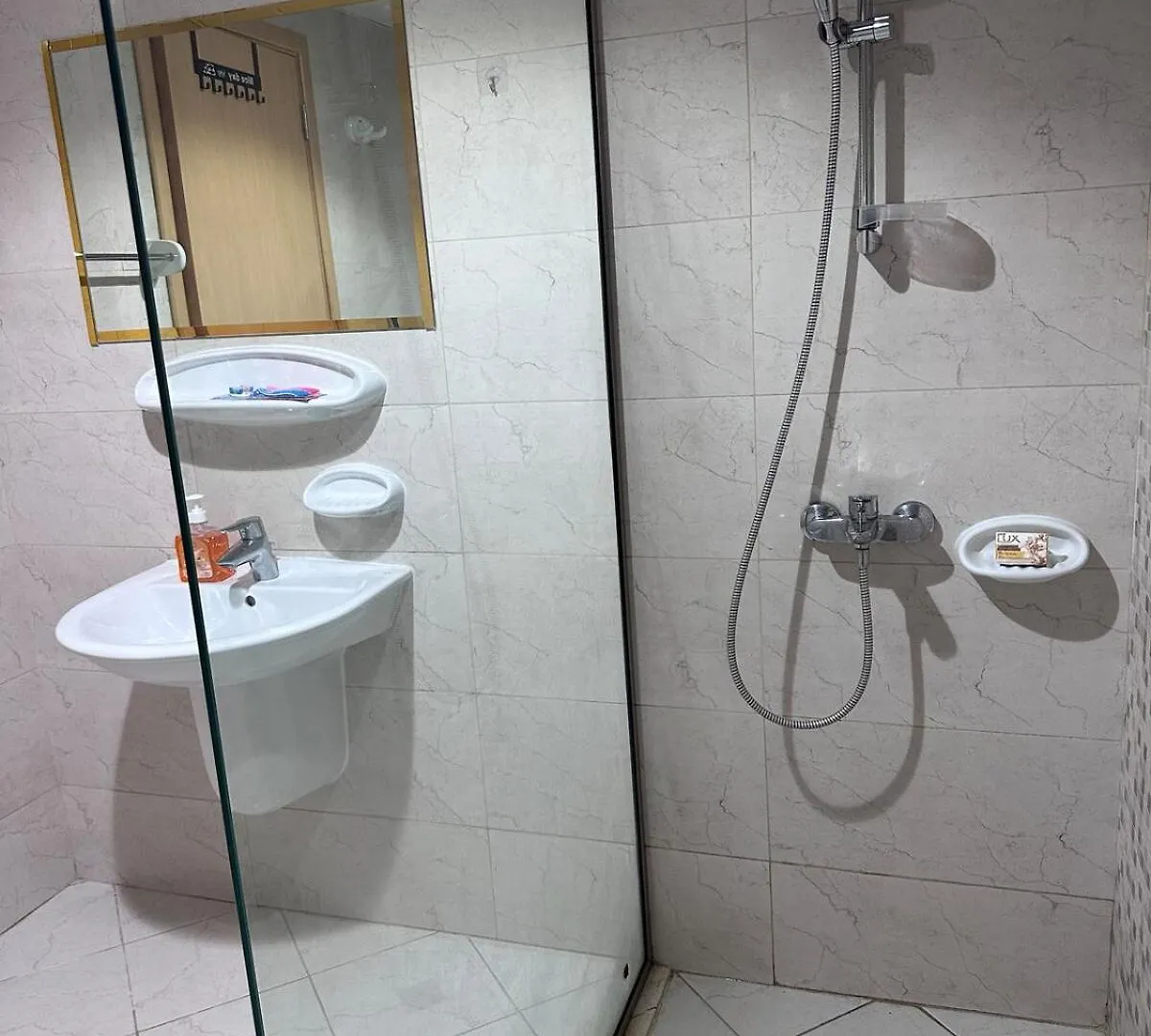 1 Bedroom Apartment May Residence Jvc Dubai